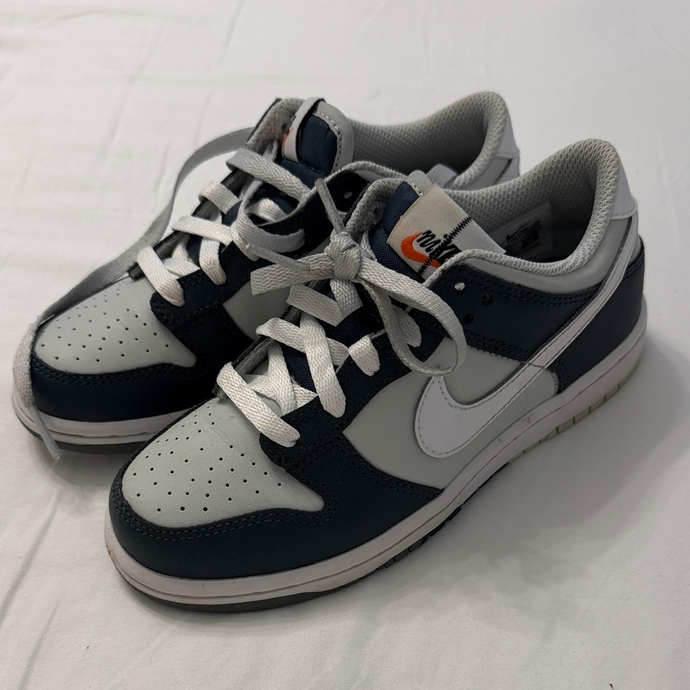 Nike Kids Sneakers - Navy and White